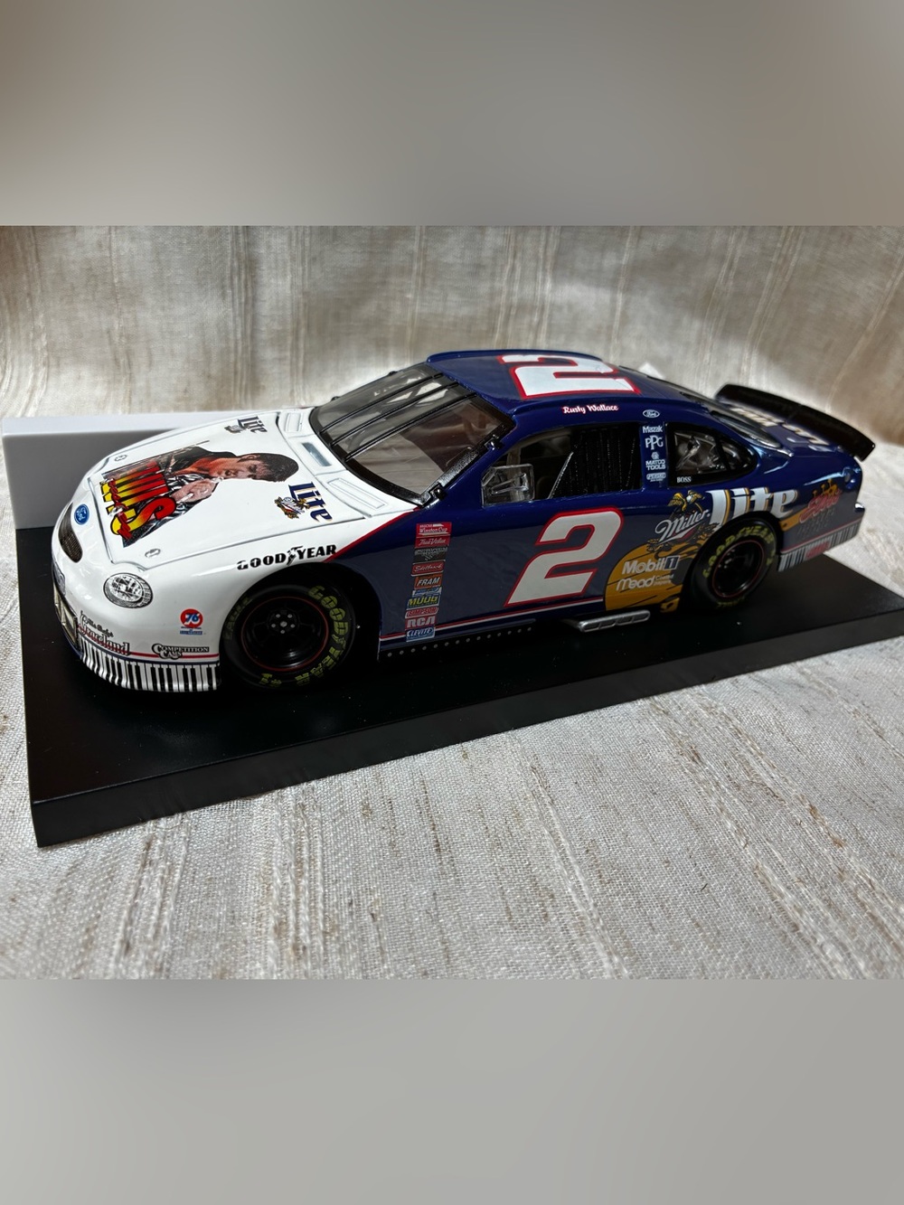 NASCAR Rusty Wallace #2 Miller Lite Elvis Presley 1998 1:24 Diecast Car NIB